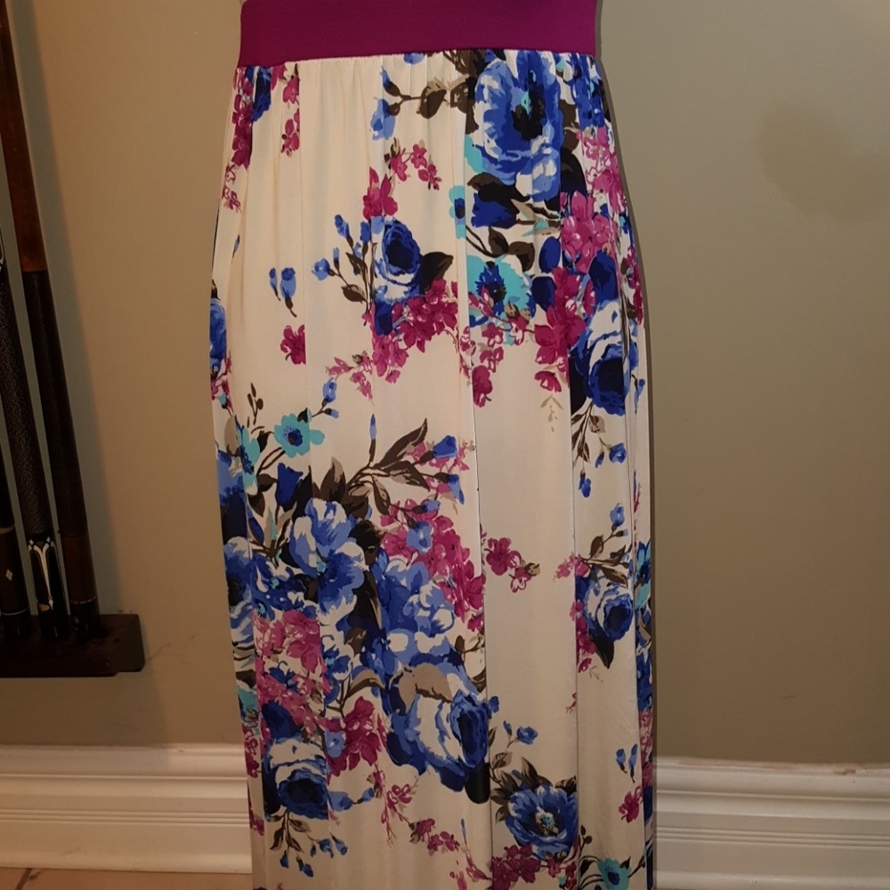 Last 1!! Gorgeous Stripe Cream Floral Dress S - Picture 4 of 5